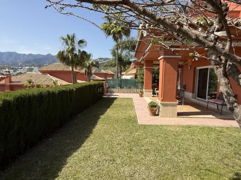 809-00846P | Town House in Marbella East – € 870,000 – 3 beds, 4 baths