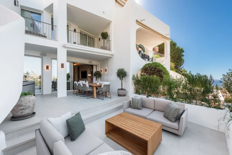 NEWTH8990 | Town House in Marbella East – € 1,195,000 – 3 beds, 3 baths